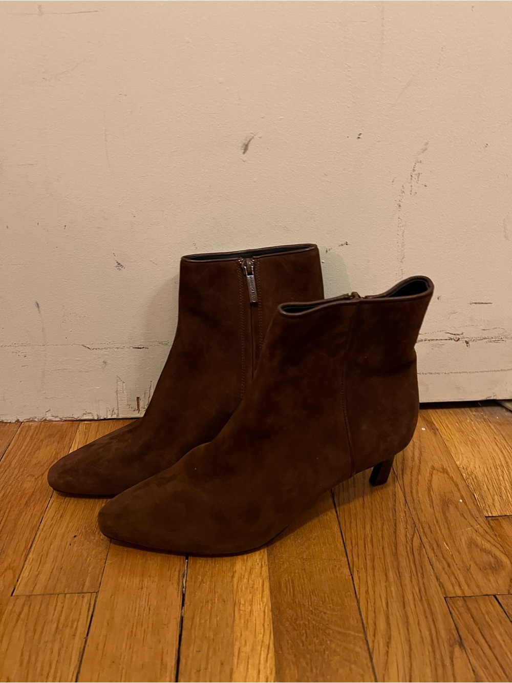 Women's Veronica Beard Brown Suede Ankle Boots - Classic Kitten Heel